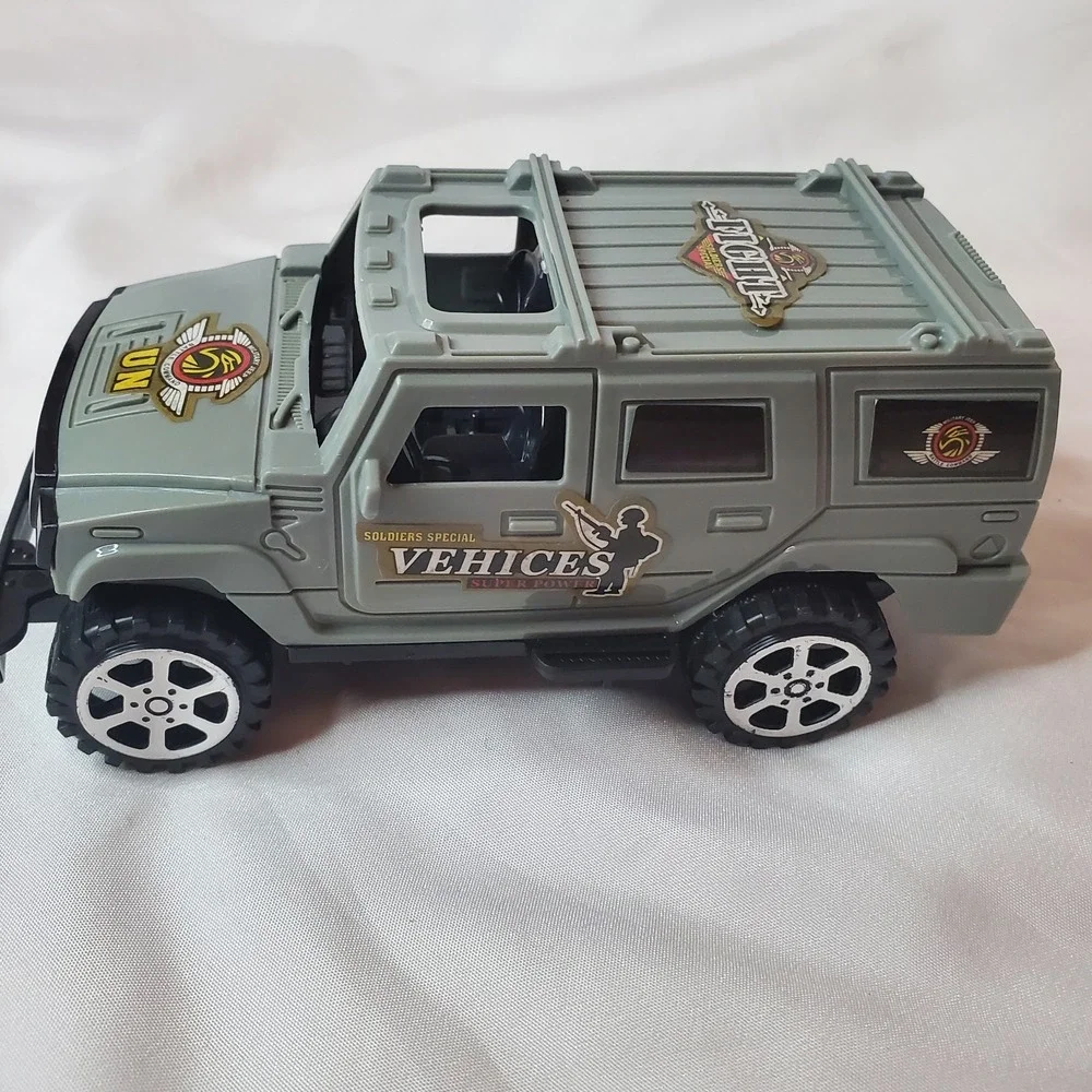 Soldiers Special Vehicles Military Army Grey Toy Truck Jeep Greenbrier Intl